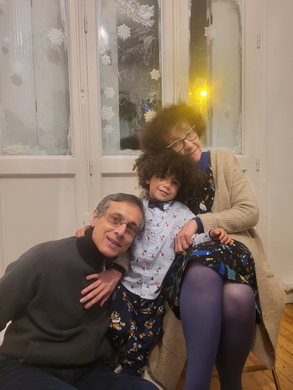 Adao avec Papie et Mamie